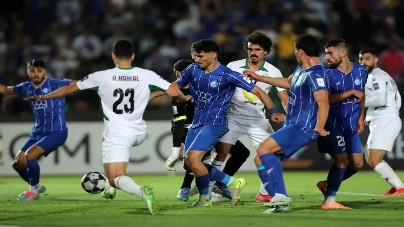 تا امروز هیچ حرکت مثبتی از این بازیکن استقلال ندیدم  -  زوج دفاعی تیم باید عوض شود