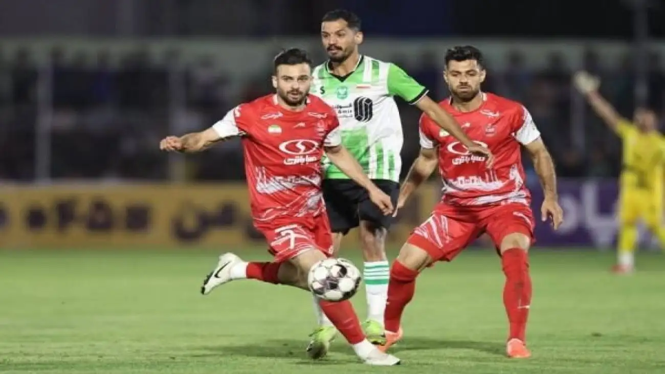 بازیکن پرسپولیس گفت؛  ما خودمان به هاشمیان دستور تمرین می دهیم  -  درویش گفت این دو پرسپولیسی گفتند هاشمیان سرمربی شود