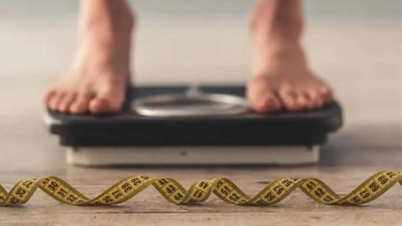 سبک غلط کاهش وزن لاغر مردنی ها -  این نوع کاهش وزن، بیمارگونه است -  علائم درست وزن کم کردن