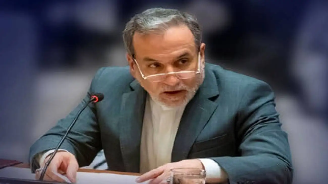 عراقچی: میدان و دیپلماسی دشمنان را متوقف کردند