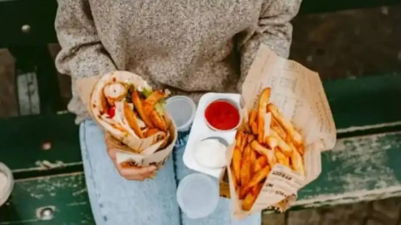این غذاهای سرطان زا را نخورید