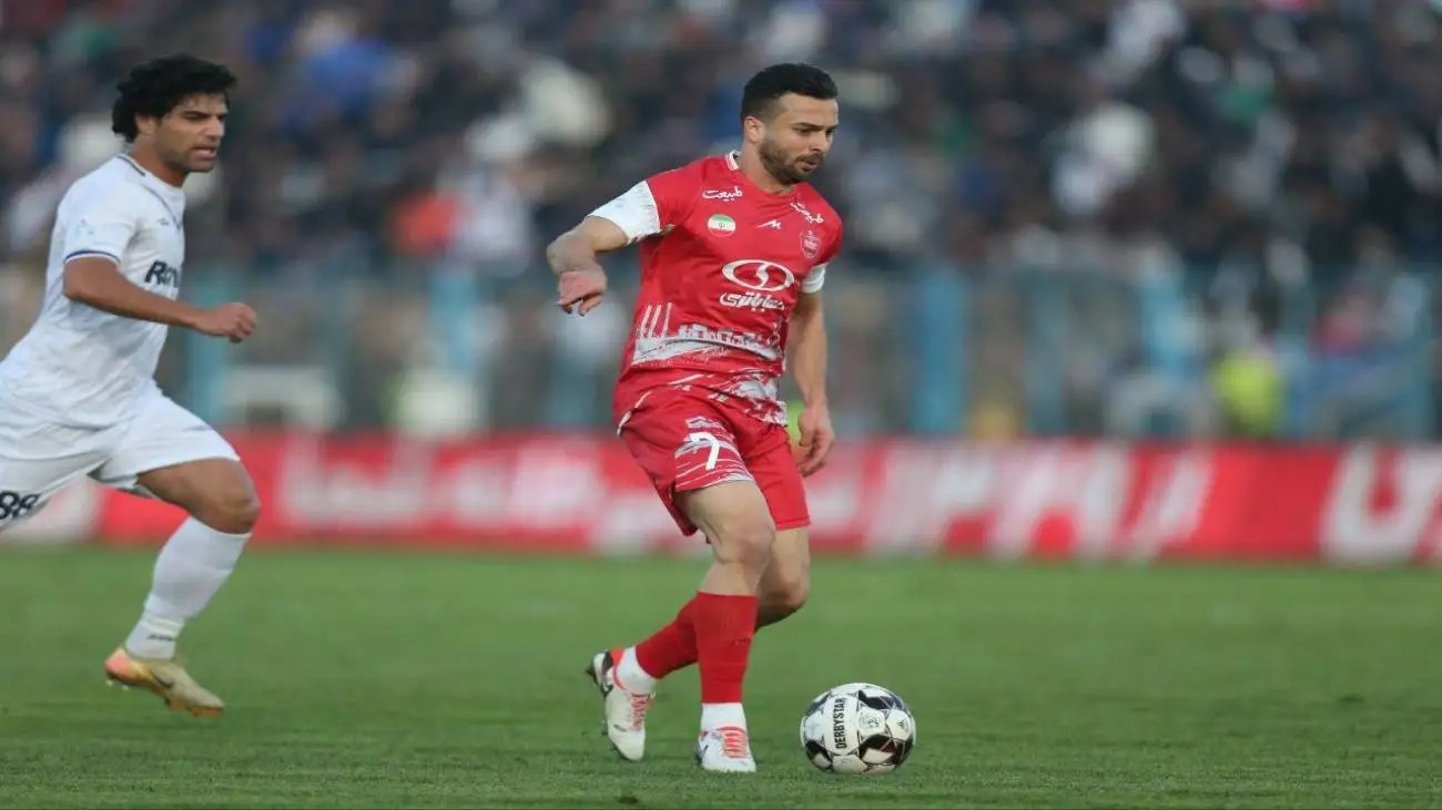 سروش رفیعی با چشم قرمز در تمرین پرسپولیس!