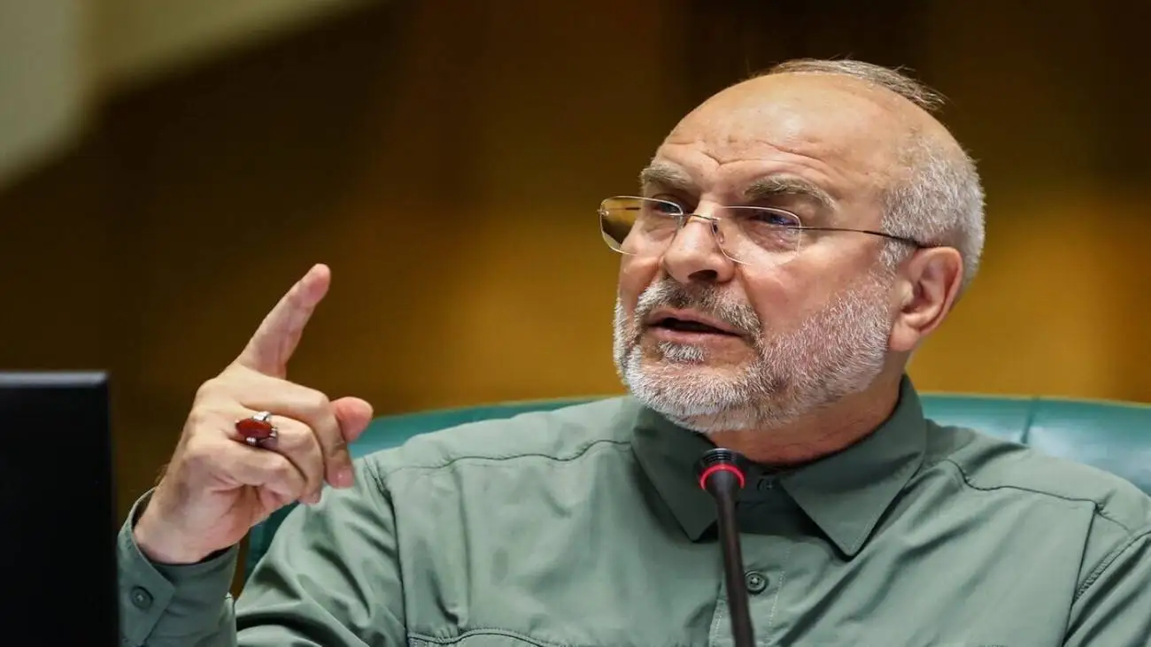 ویدیو  -  پاسخ رئیس مجلس به ادعای کشورهای عربی درباره جزایر سه گانه