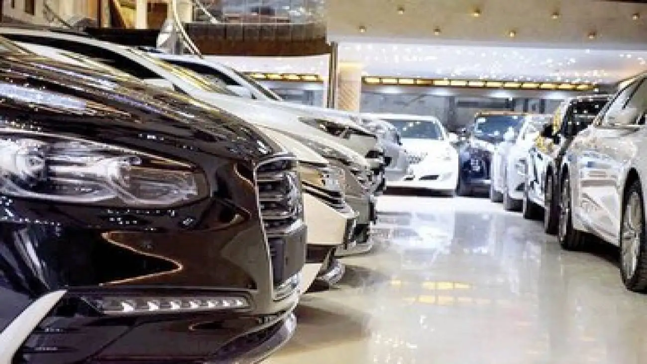 پرش جالب قیمت ها در بازار خودرو -  آخرین قیمت پژو، پراید، شاهین، سمند و دنا + جدول