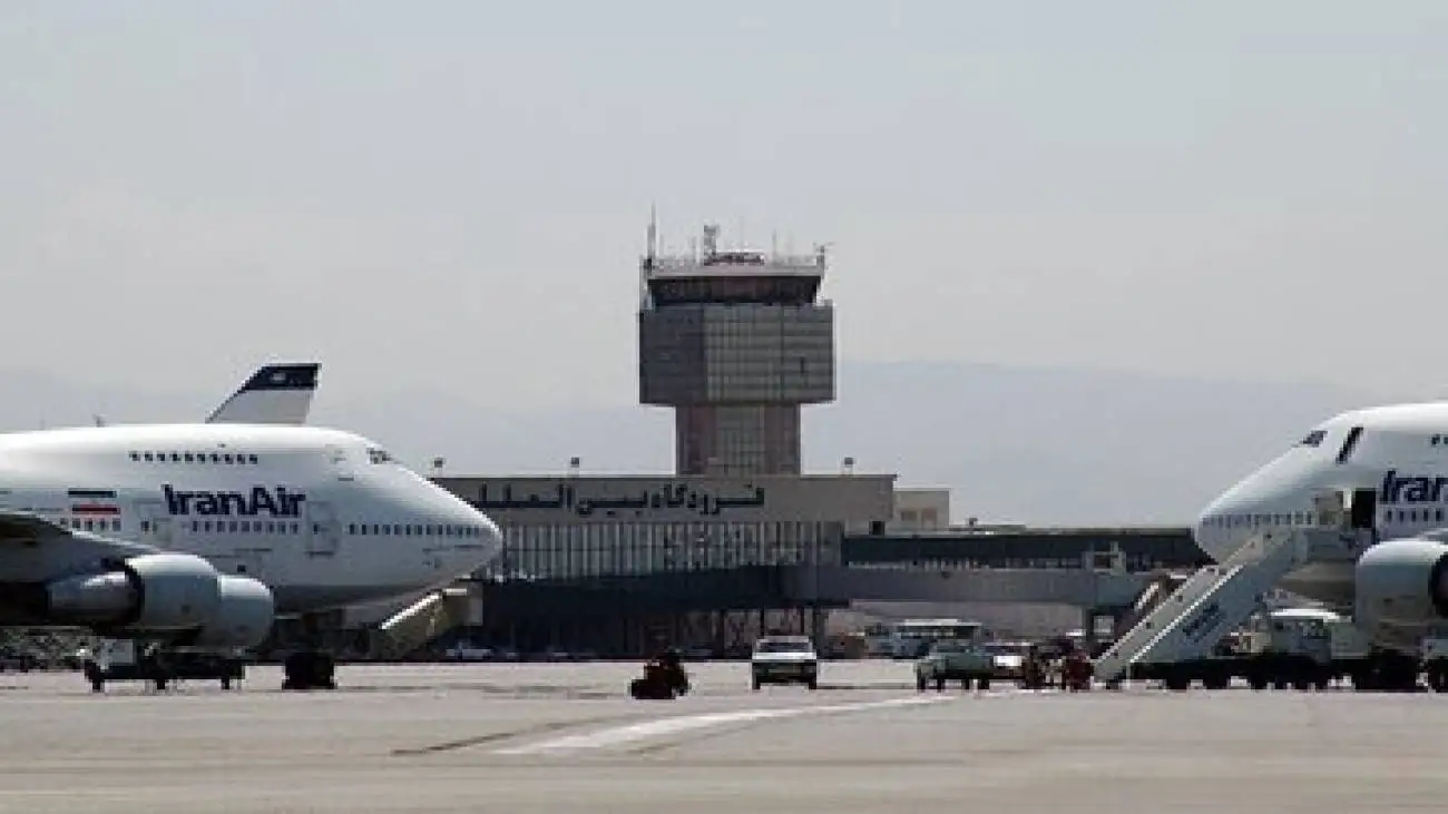 بازگشت هواپیمای حجاج به علت نقص فنی