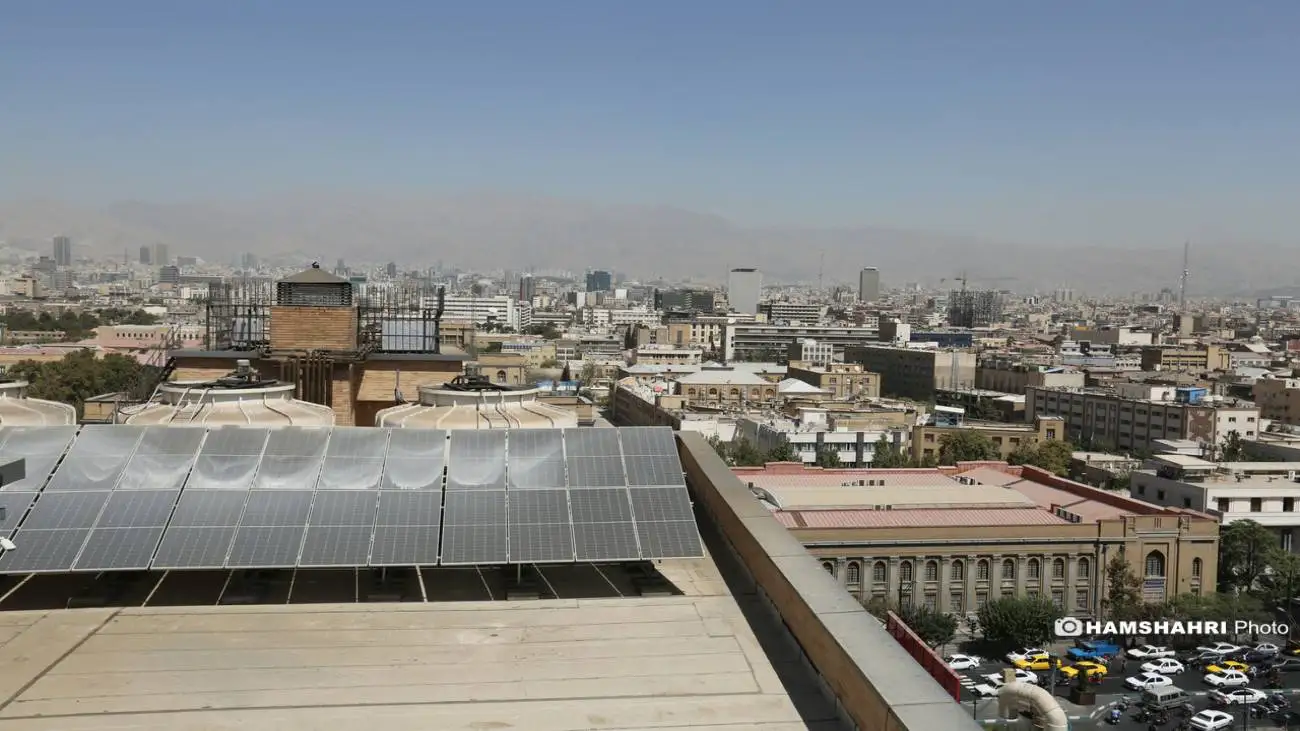 گام بلند برای نصب سامانه های خورشیدی در پشت بام  های تهران