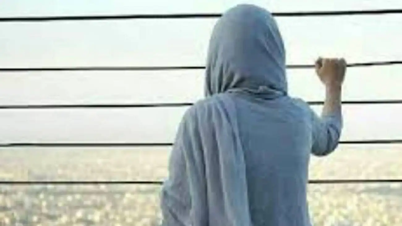 آزار سیاه زن تهرانی که با قهر از ماشین شوهرش پیاده شد  -   2 مرد شیطان صفت سوارم کردند  + نظر کارشناسی