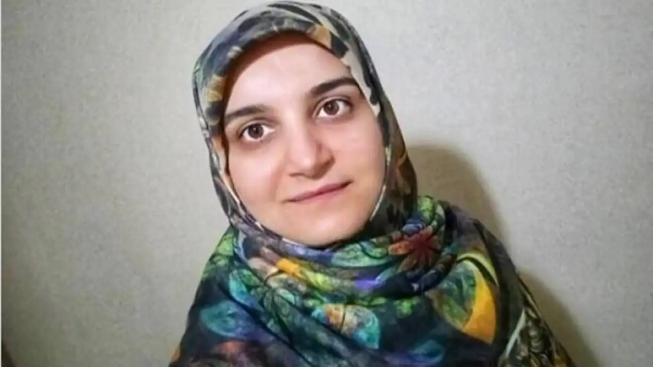 لحظه آزادی مشروط مهدیه اسفندیاری از زندان فرانسه + ویدئو