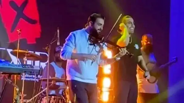 فیلم آواز محلی؛ نوای دلنشین لری تو کنسرت مجید رضوی که زن و مرد از شوق نفس کم آوردن