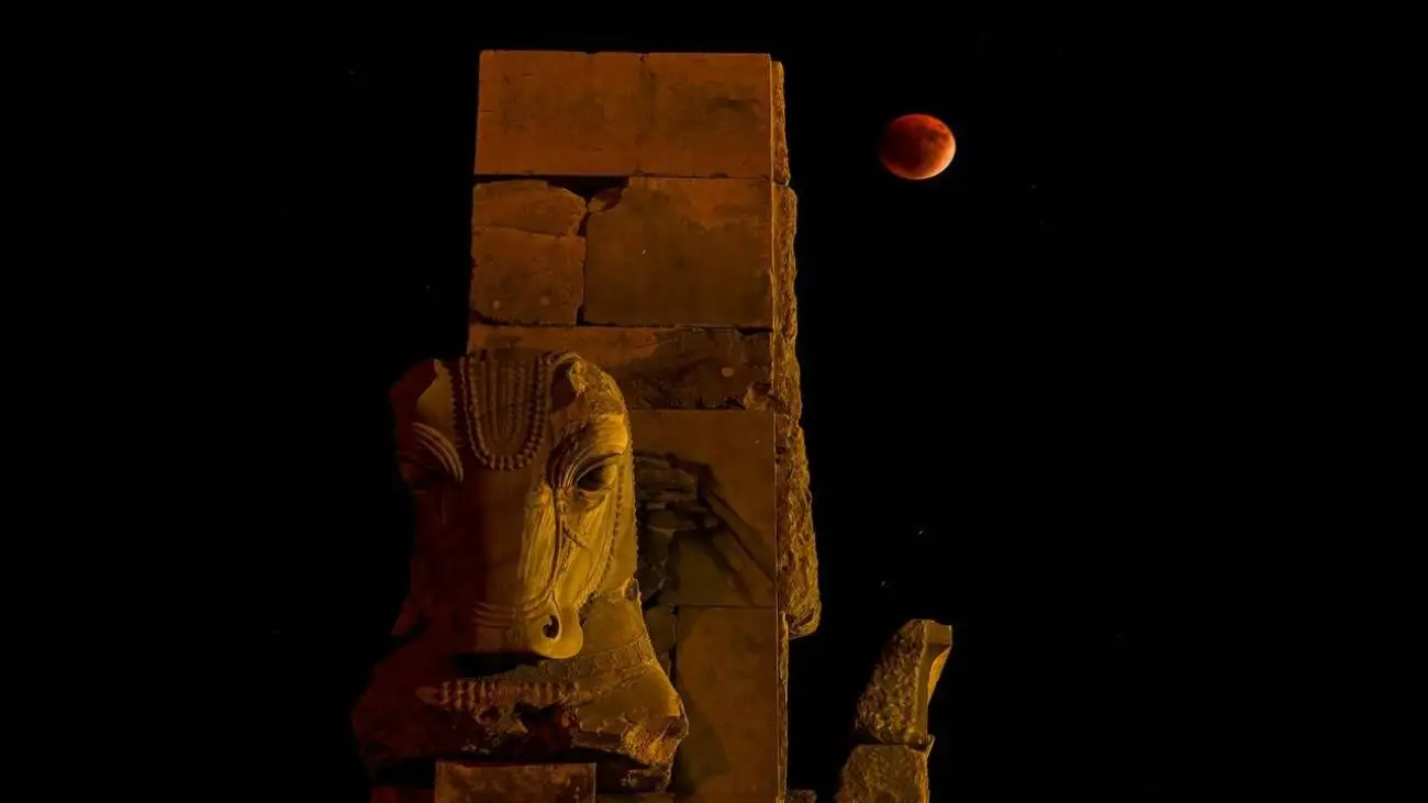 ویدیو  -  پخش زنده برنامه (به افق فلسطین) از تخت جمشید!