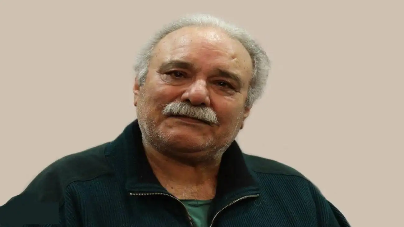 ویدیو  -  اقدام جالب راننده کامیون ها به مناسبت درگذشت مرحوم محمد کاسبی