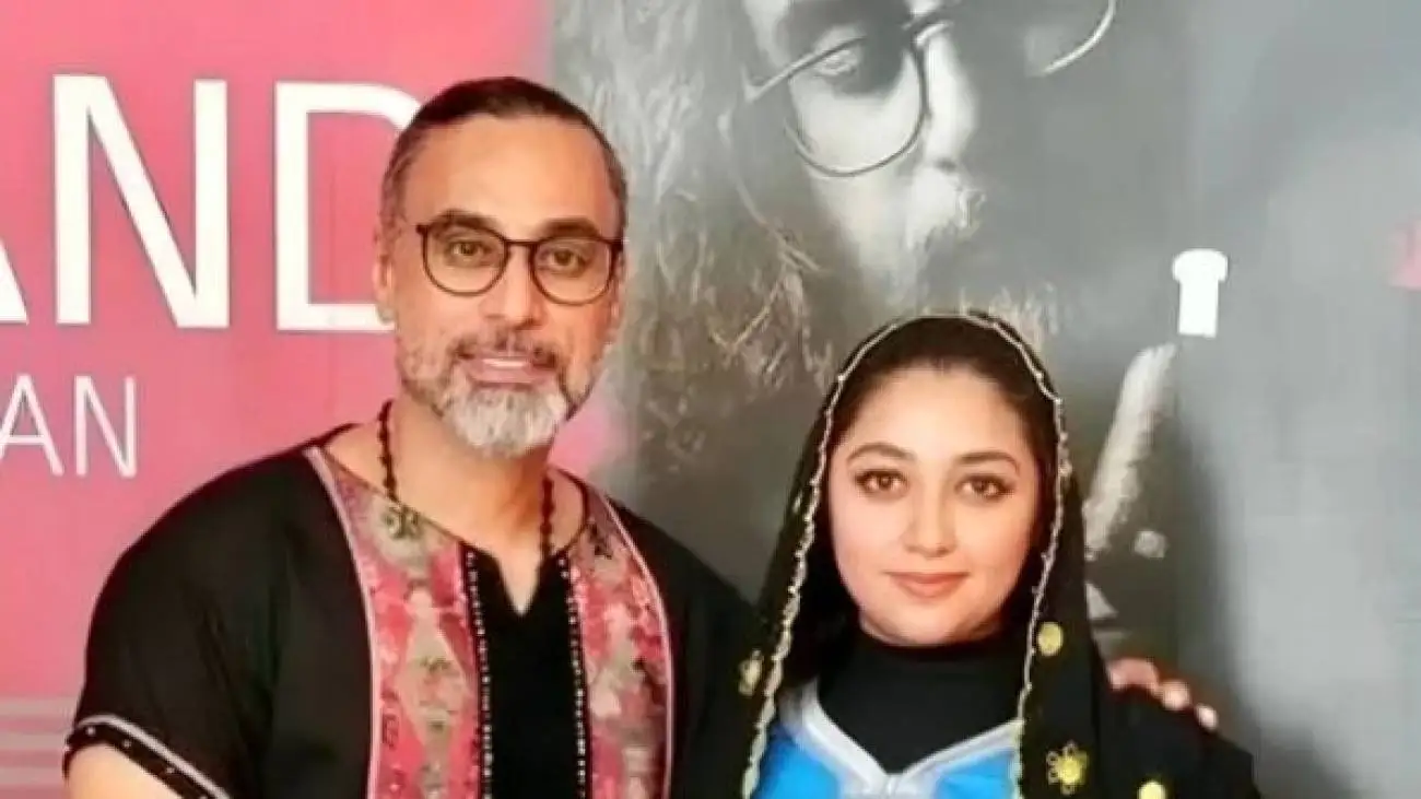 چیدمان منزل شاهانه وسنتی (محسن شریفیان) داور پرانرژی صداتو -  از فرش اصیل ایرانی و کتابخانه تا مبلمان مدرن و لوسترهای اعیانی و....