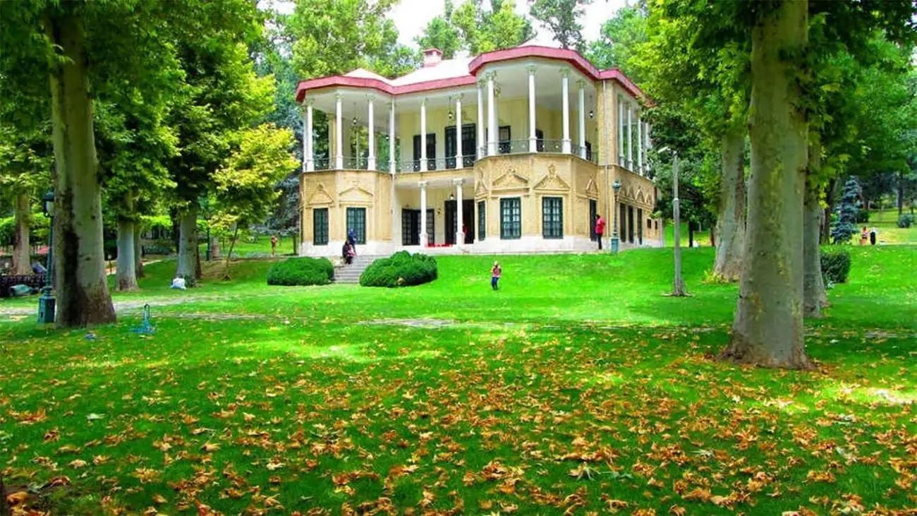 تماشای شکوه معماری مدرن در کاخ موره نیاوران