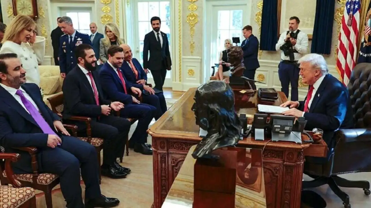 ترامپ خطاب به جولانی: چند تا زن داری؟!  -  ویدئو