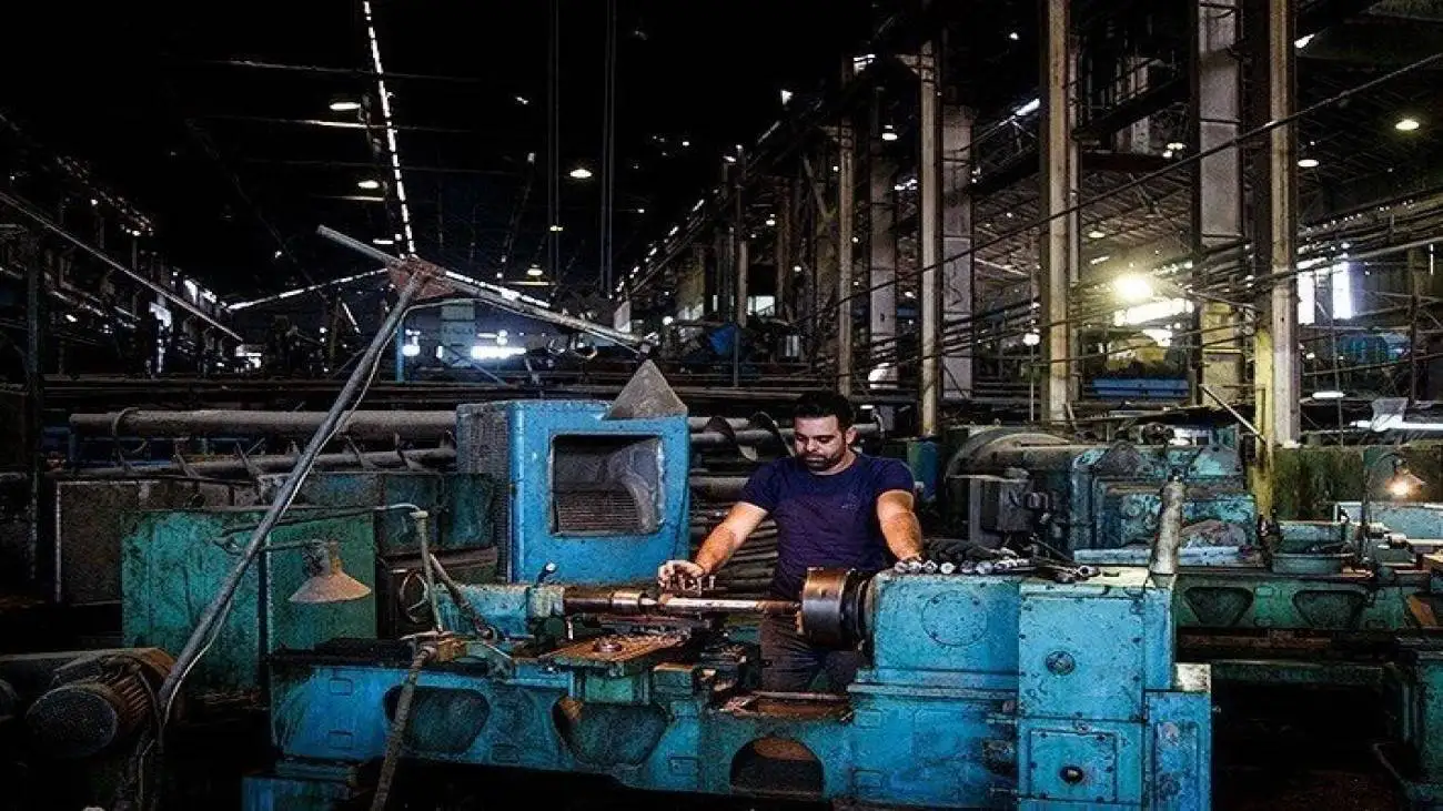 پیشنهاد جدید برای تعیین دستمزد  -  شکاف مزد و معیشت پر می شود؟