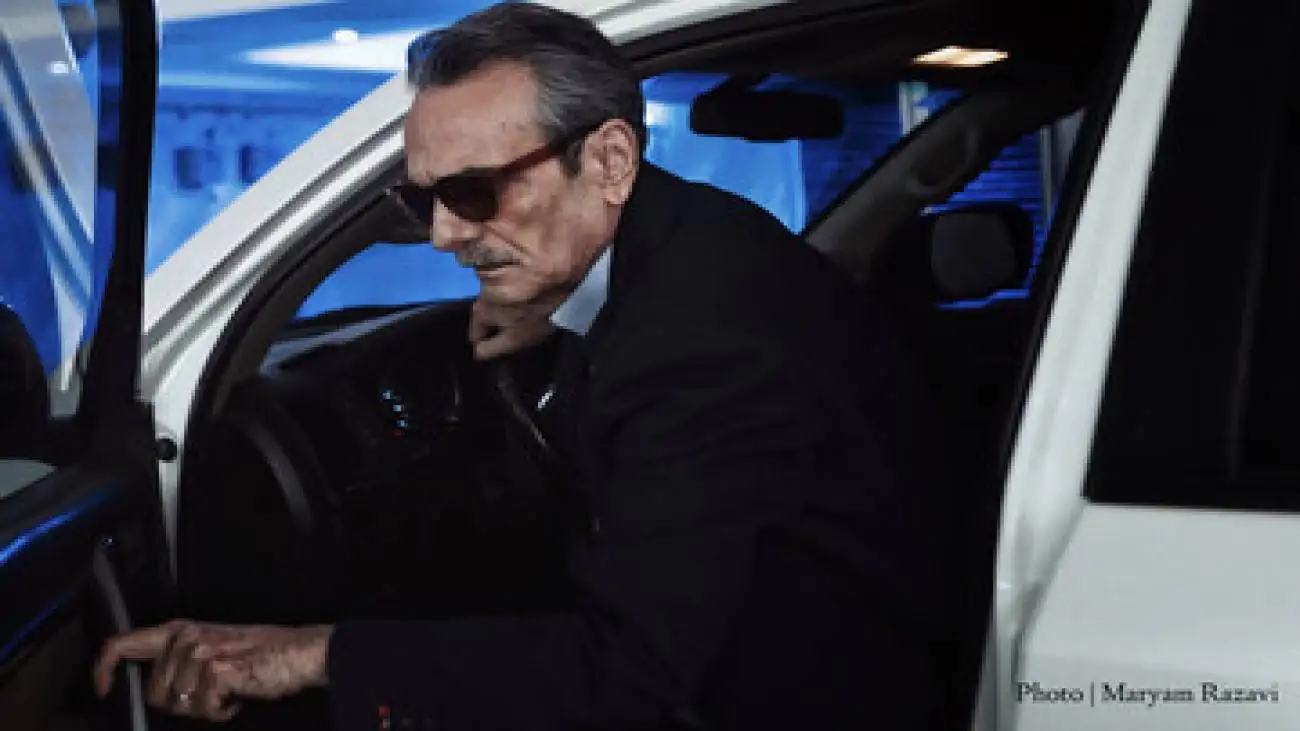 تصویر  -  وداع با بازیگر فیلم طعم گیلاس