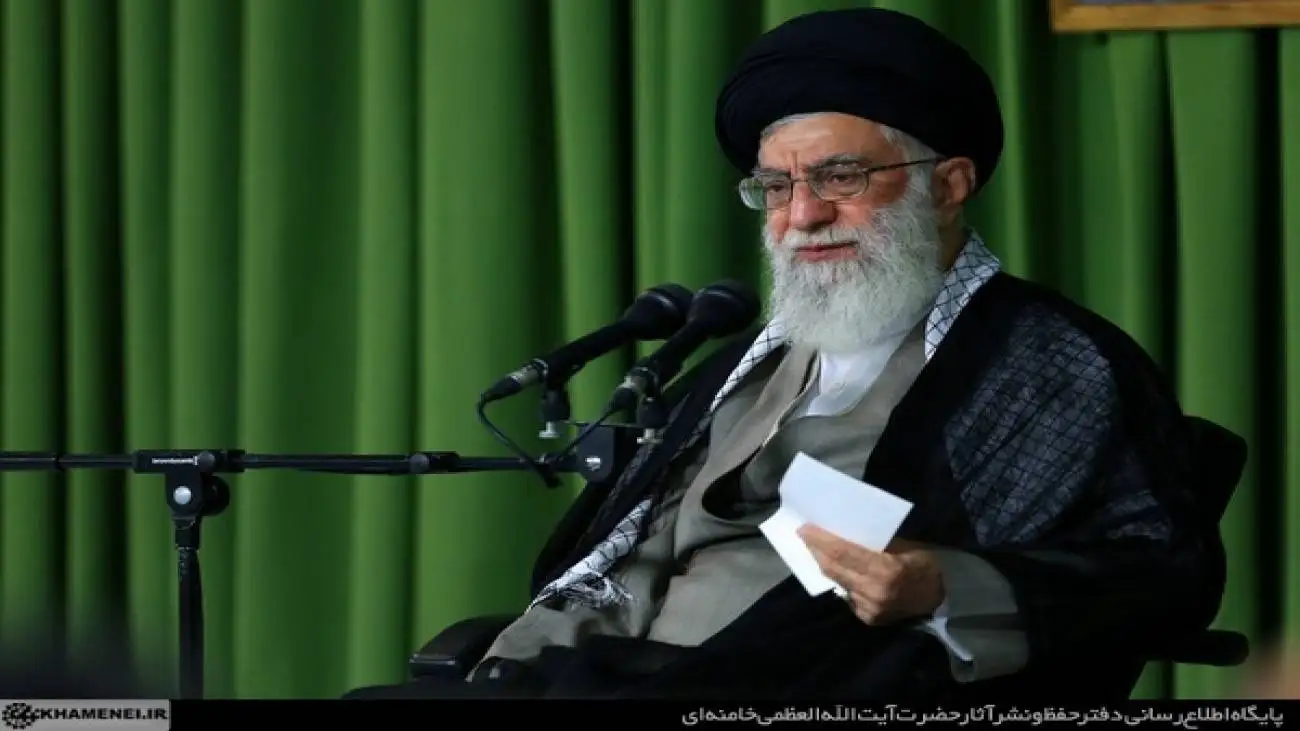 ویدیو  -  رهبر انقلاب: بنا نداریم از سلاح هسته ای استفاده کنیم اما غنی سازی را داریم