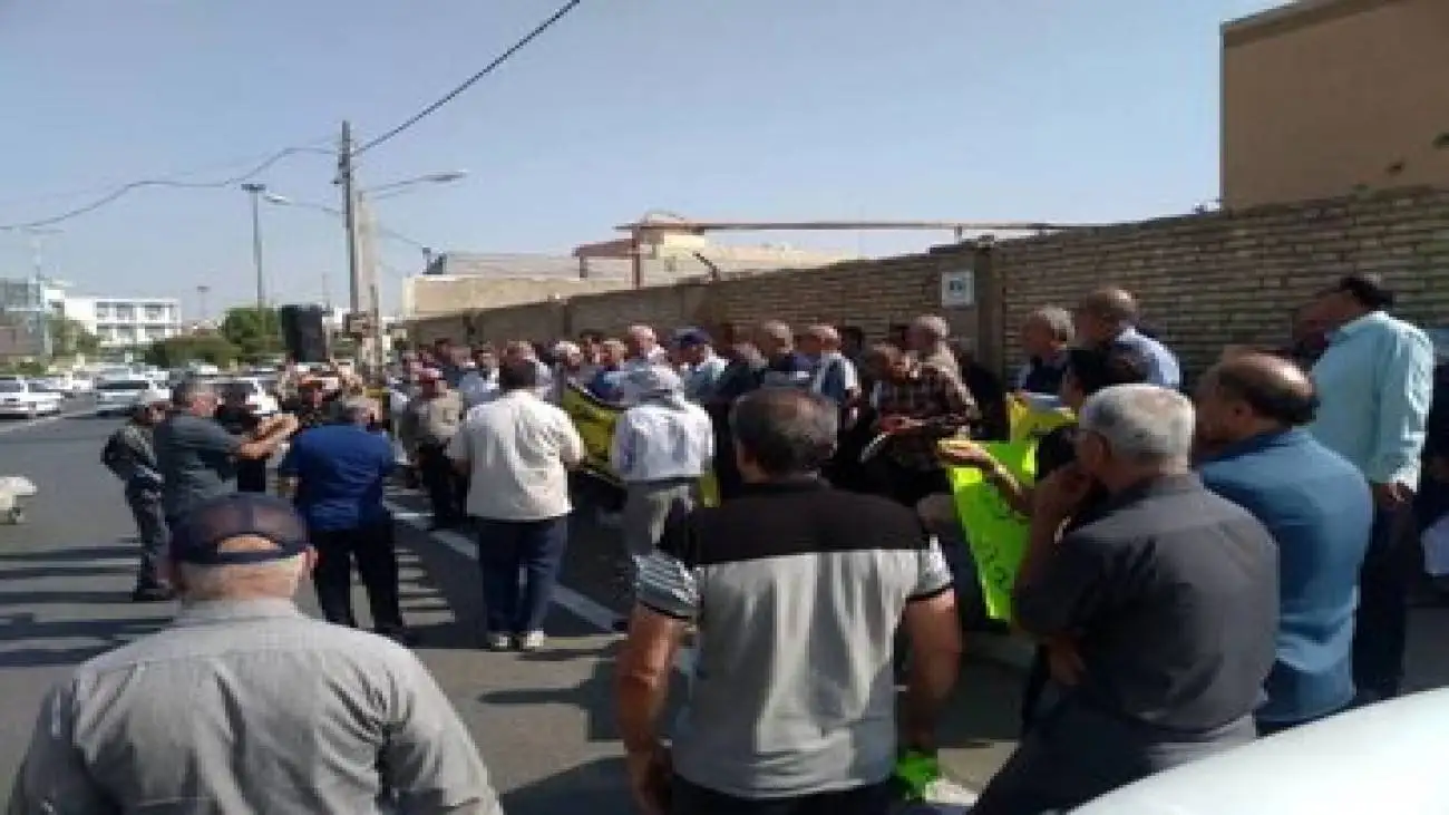 بازنشستگان در این شهرها تجمع اعتراضی کردند