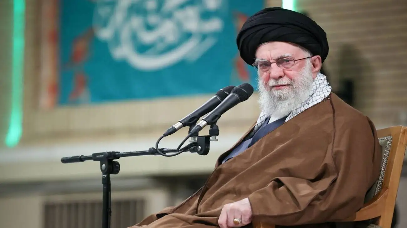 واکنش رهبر انقلاب به شعر مداح خوزستانی درمورد گرد و غبار در این استان+ ویدئو