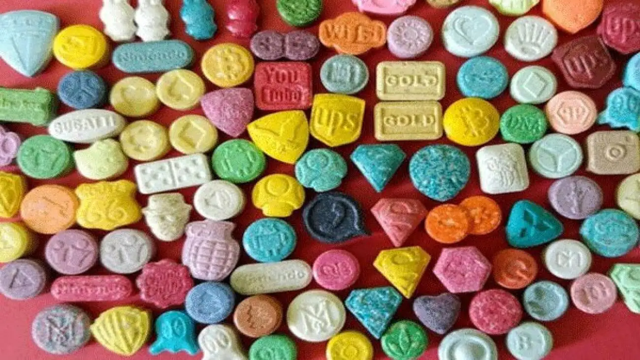 لحظه کشف محموله 10 میلیون قرصی مواد رونگردان  -  روش جاسازی را ببینید