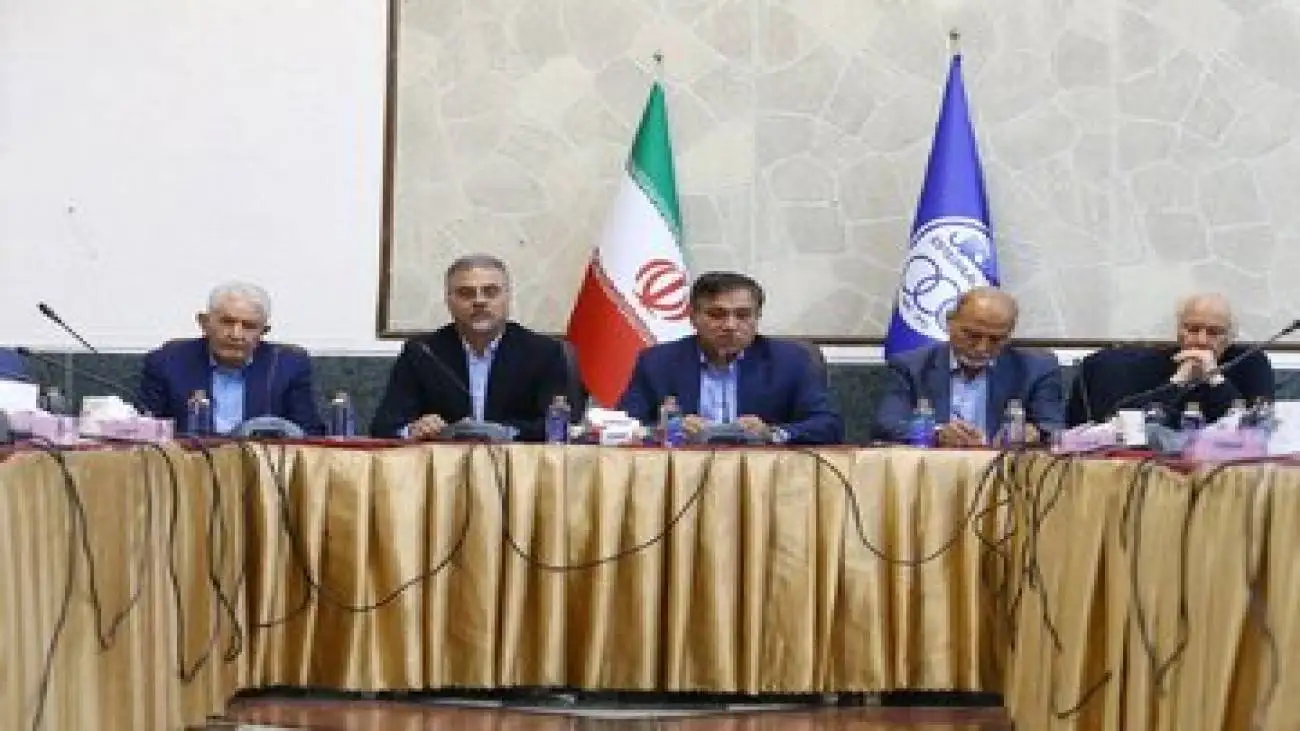 تاجرنیا: ناداوری ها زخم زدند -  یک ماه حمایت کنید، استقلال دوباره بلند می شود!