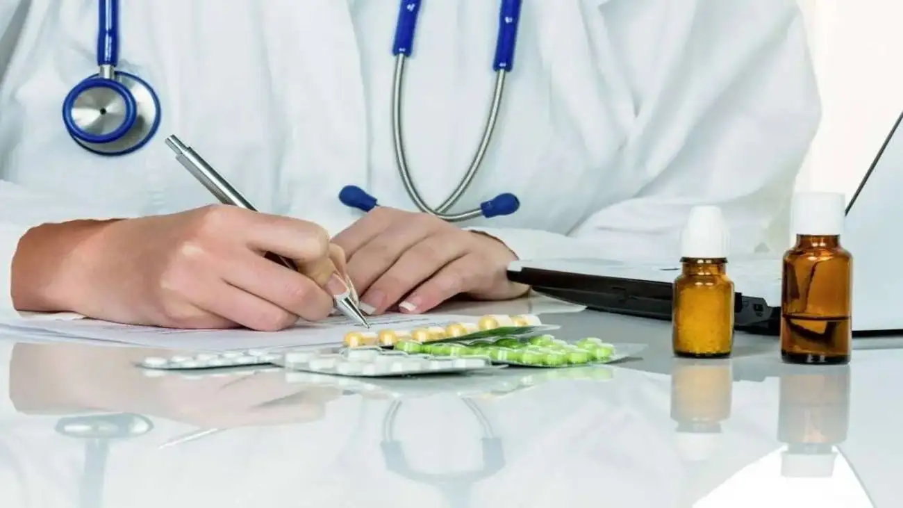 هشدار رئیس انجمن طب ایرانی پس از صدور حکم جلب یکی از فعالان طب سنتی