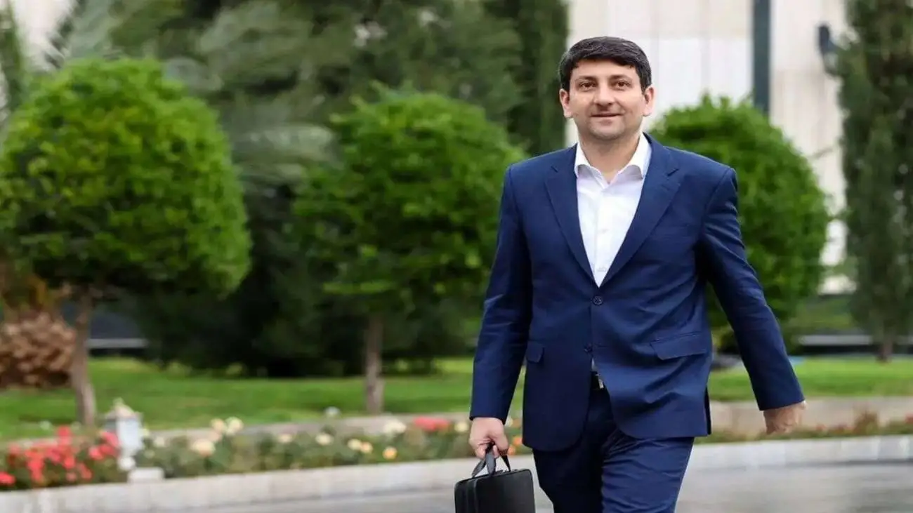 ویدیو  -  وزیر ارتباطات: نگاه تقابلی با فناوری پاسخگو نیست