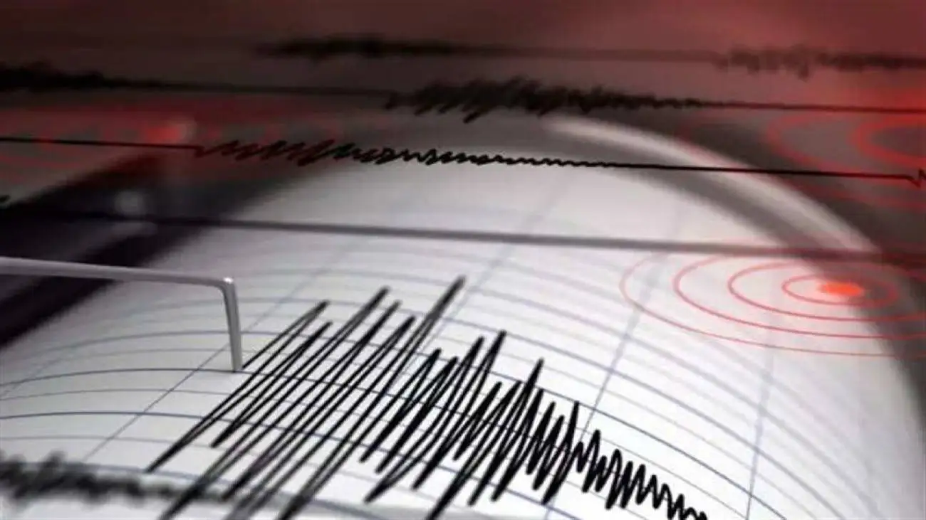 فوری؛ زمین لرزه نسبتا شدید اردکان را لرزاند  -  اعزام تیم های امدادی به محل