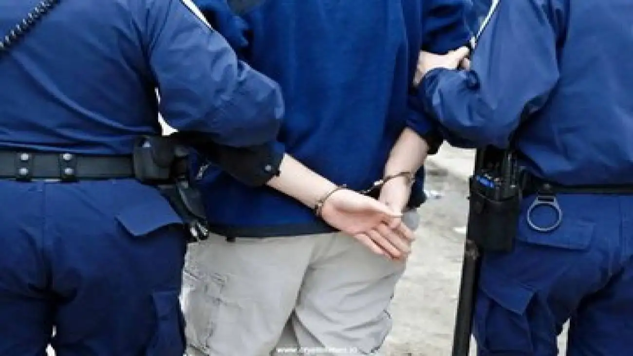 بازداشت سه نفر که در صدد اعمال نفوذ در یک پرونده  قضایی بودند