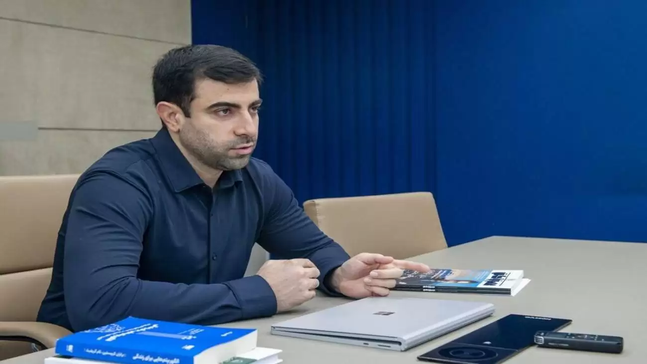 گلایه از فعالیت ها شتابزده بانک مرکزی در میان جابه جایی دو دولت