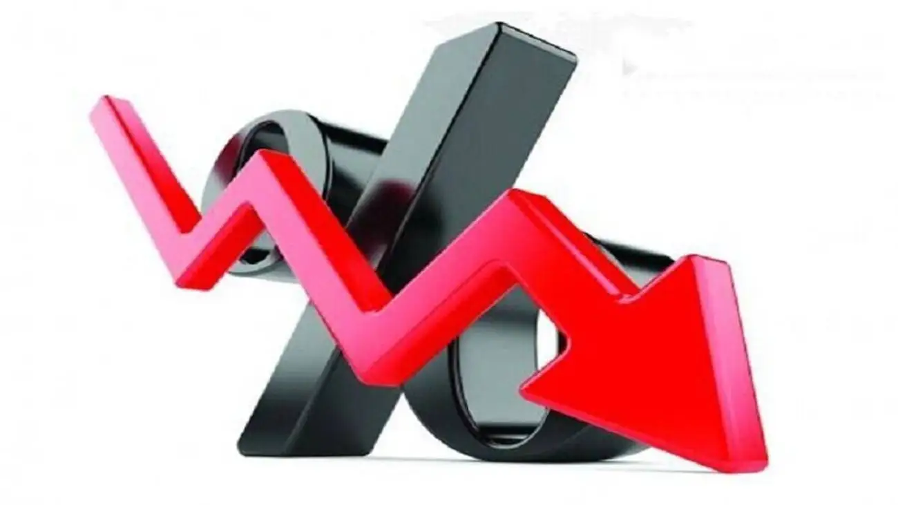 ویدیو  -  استاد اقتصاد: ایران؛ تنها کشوری که تورم بالا دارد ولی هیچ برنامه ای برای جبران تبعات منفی این تورم روی معیشت مردم ندارد!