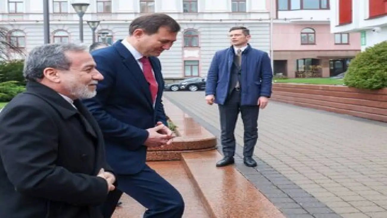 وزیر خارجه بلاروس: با تهران در عرصه های بین المللی همکاری موفقیت آمیز داریم