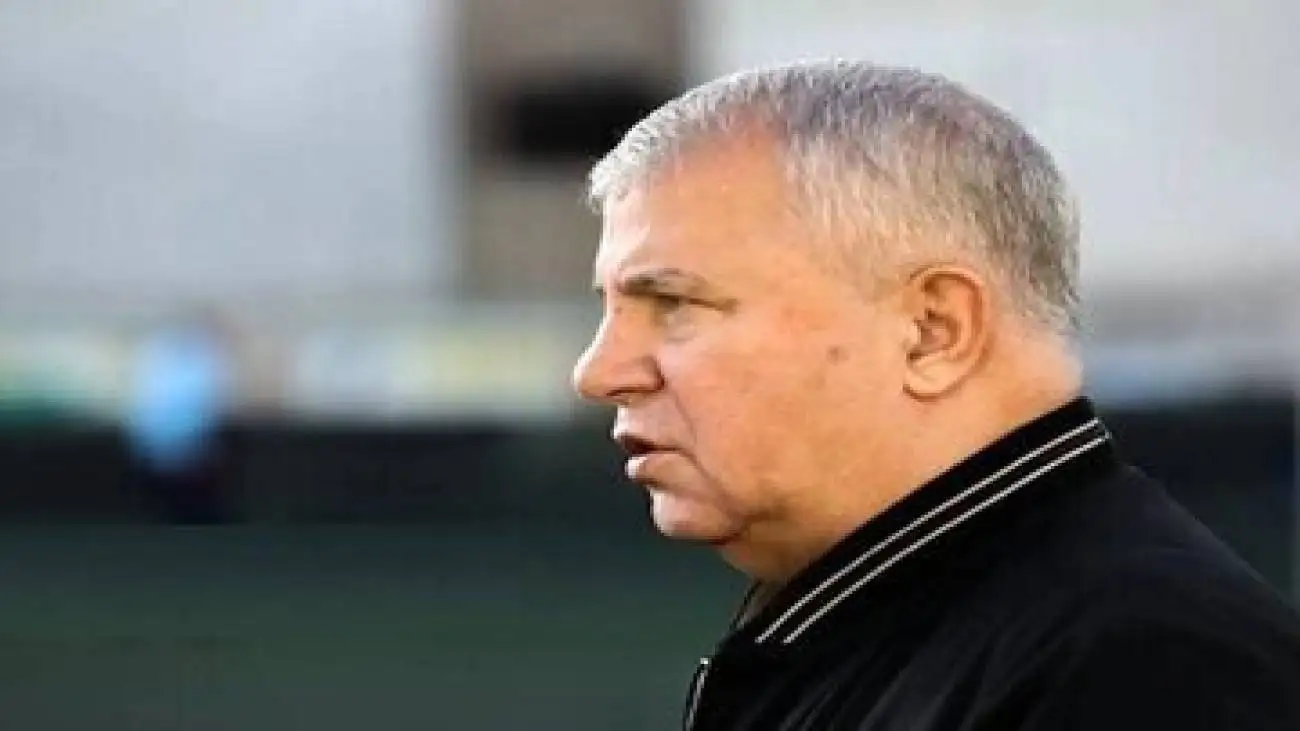 لیاقت صداوسیما همان علی پروین است! -  پاچه خوار و بله قربان گو نیستم