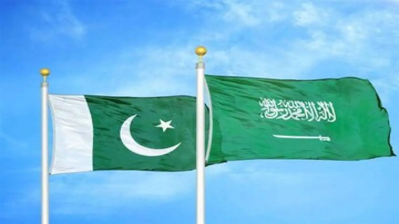 پاکستان: ظرفیت هسته ای ما در صورت نیاز در اختیار عربستان قرار می گیرد