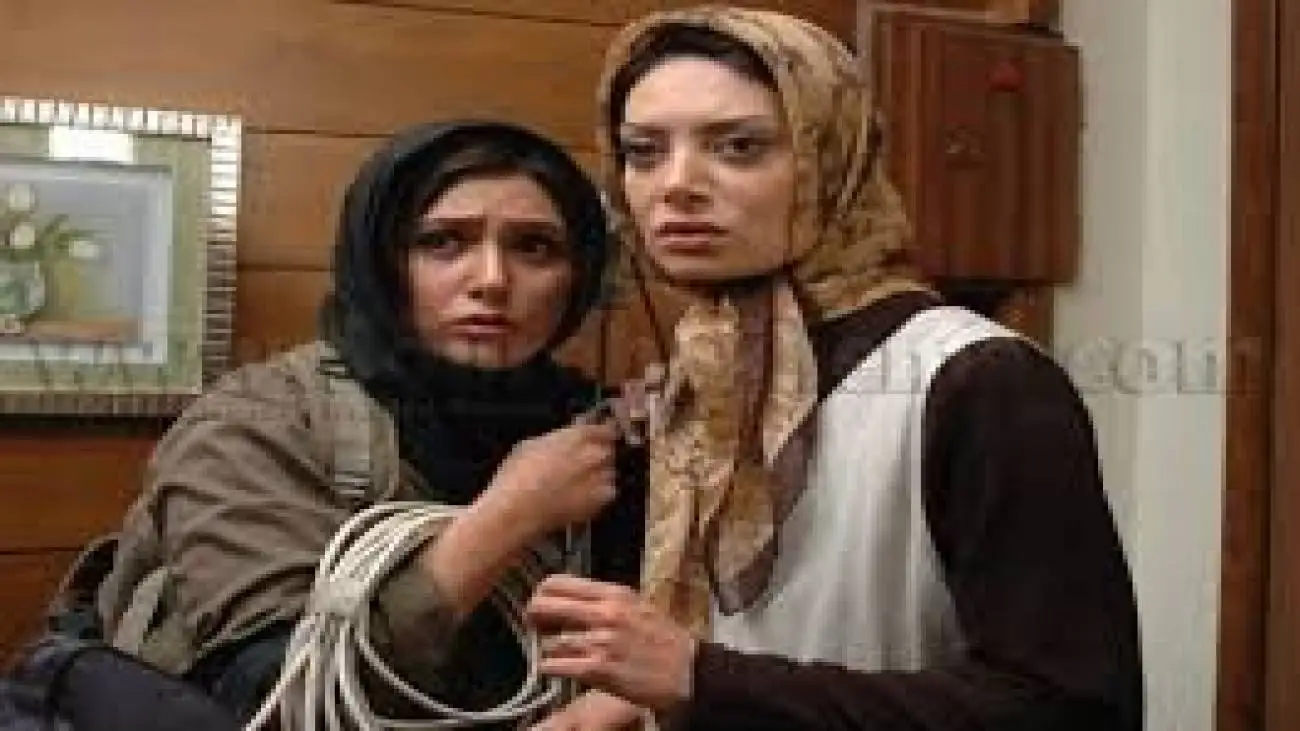 جزئیاتی از ایست قلبی و بازگشت از مرگ خانم بازیگر  -  ببینید