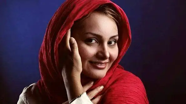 بررسی مراسم تشییع خانم بازیگر پَرپَر شده سریال خاتون  -  الهام شکیب بعد مرگش معروفتر شد  -  روحش شاد و یادش گرامی+عکس