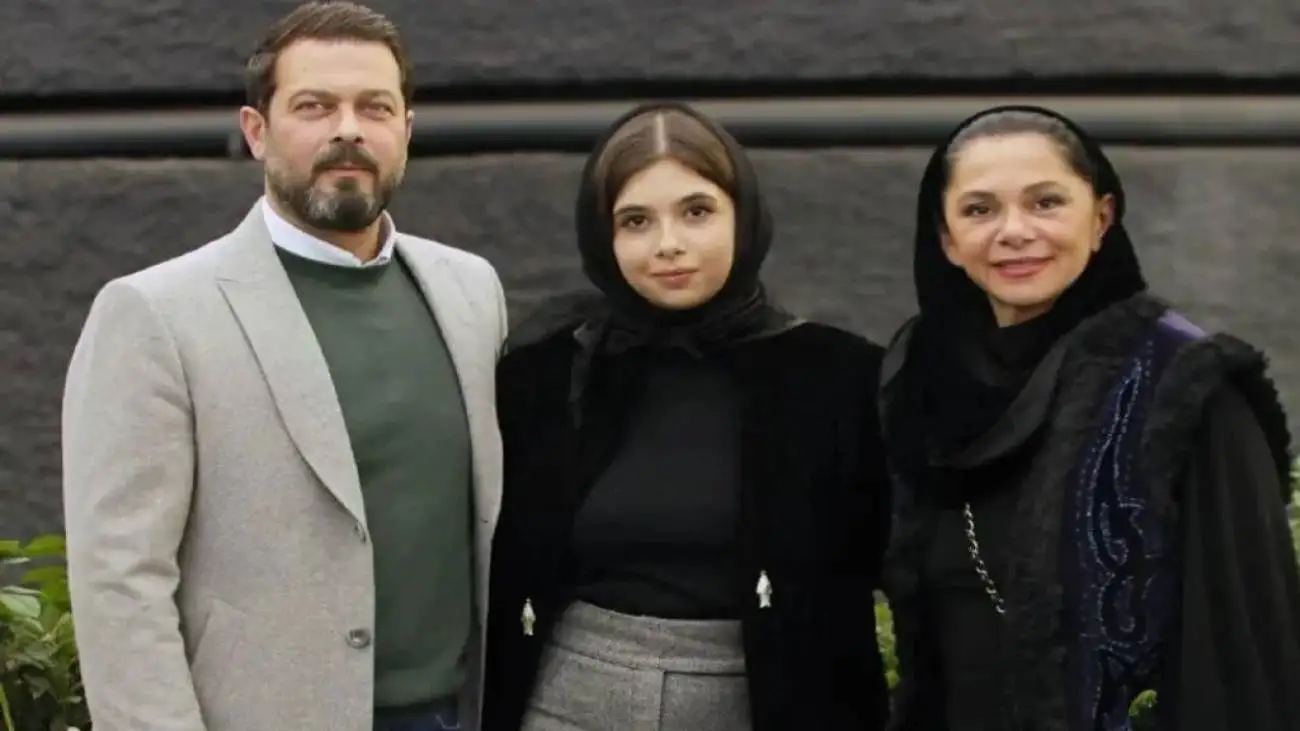 حرف های نفس بازغی درمورد رابطه پدر و مادرش بعد از جدایی!  -  ببینید