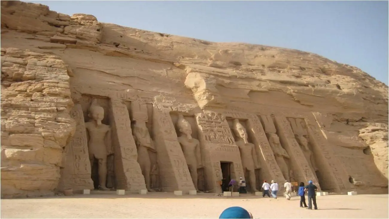 اسرار  4000ساله جزیره ای مقدس در  مصر  -  بازنویسی خاستگاه یکی از شگفت انگیزترین معابد جهان