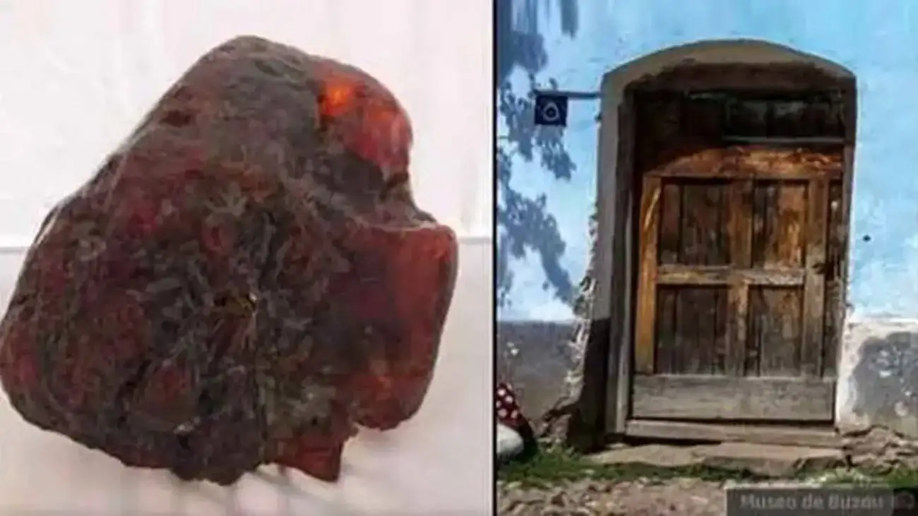 بیش از یک میلیون دلار؛ قیمت سنگ سه کیلویی پشت در!  -  عکس