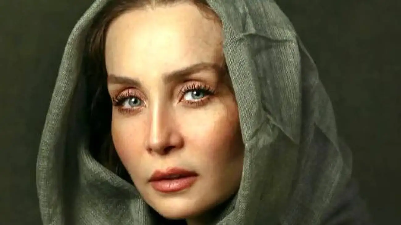 فیلم  -   حدیث فولادوند: پارتی های شبانه ما لو نمی رف...،یواشکی بود....خیلی هم خوش میگذشت....