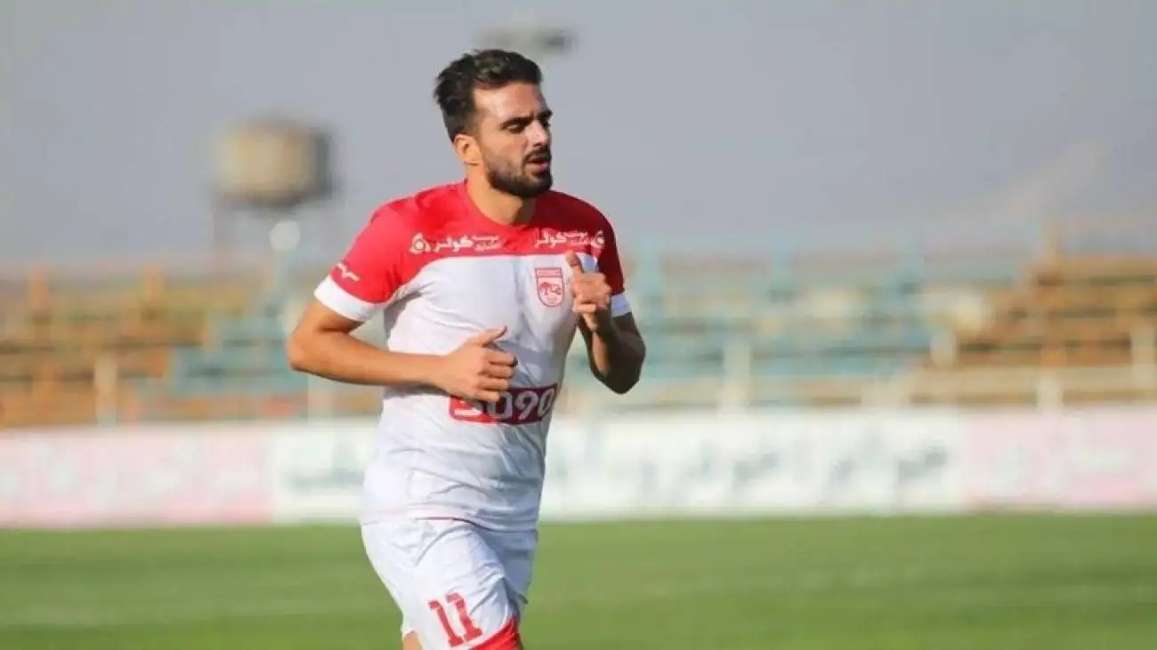 حمله شدید به پرسپولیس؛ خدا را شکر به این روز افتاد  -  کاش از این هم پایین تر برود تا خوشحال شوم