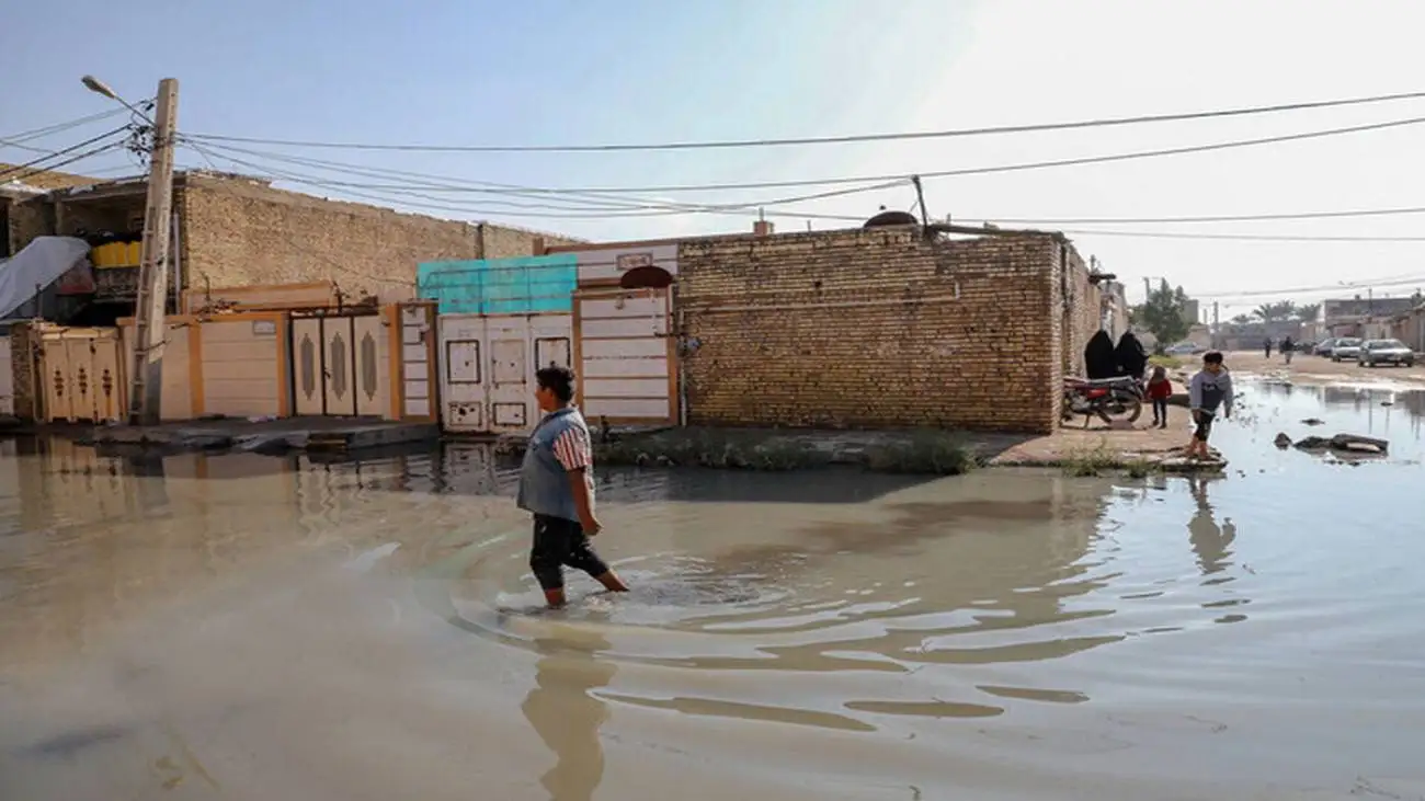 ویدیو  -  خیابان های جزیره هرمز قایق رو شد