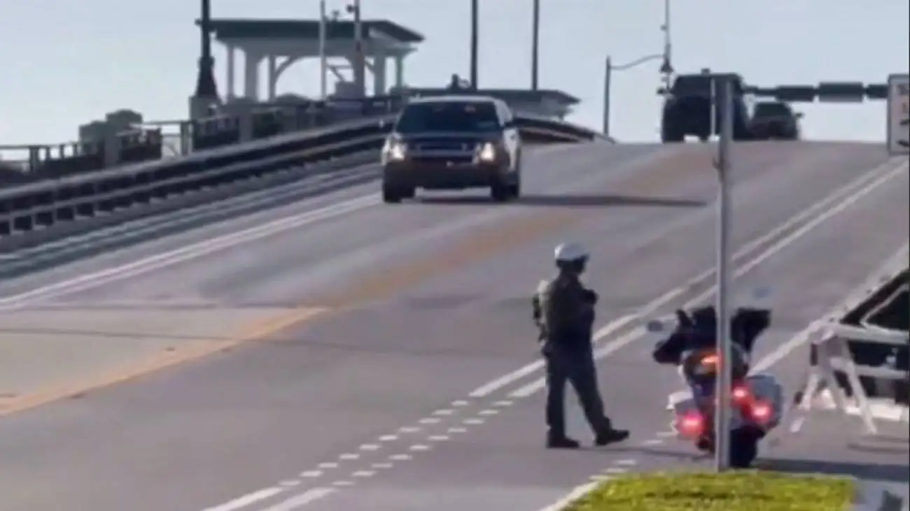 ویدیو  -   اسکورت شدید نتانیاهو با 55 موتور و ماشین در آمریکا