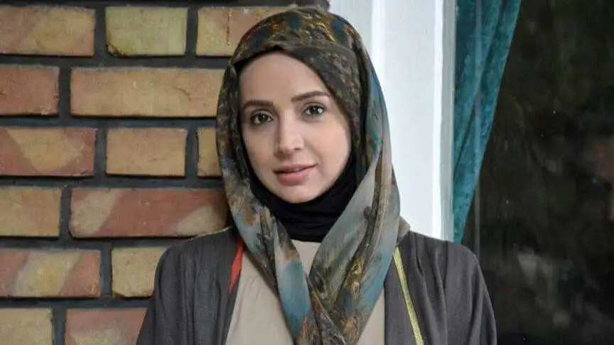 گردش به یاد ماندنی شبنم قلی خانی، یکتای سریال هشت و نیم دقیقه در مکان های تاریخی شهر زیبای اردبیل+عکس