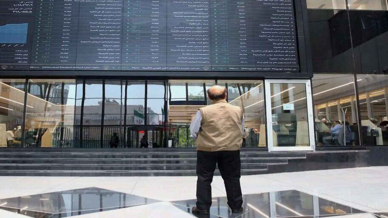 بورس مثبت ماند؛ رشد32 هزار و 335 واحدی شاخص کل