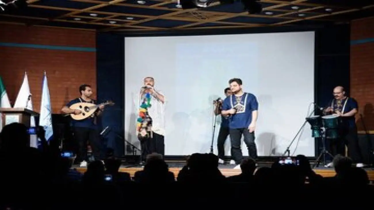 مدیرعامل خانه موسیقی از آدم های خالی بند انتقاد کرد  -  برای بعضی ها در خانه موسیقی باید کلاس مبانی گذاشت