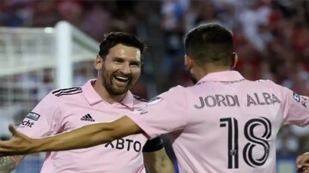 پیام احساسی مسی برای بازنشستگی رفیق قدیمی اش