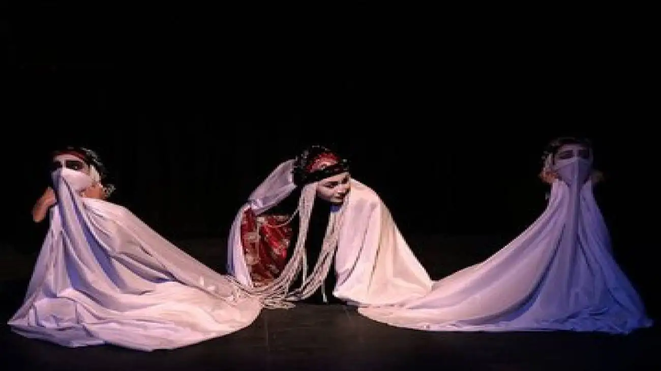 آخرین روز جشنواره ملی تئاتر اقتباس  با روایت اسطوره ها و عشق ها