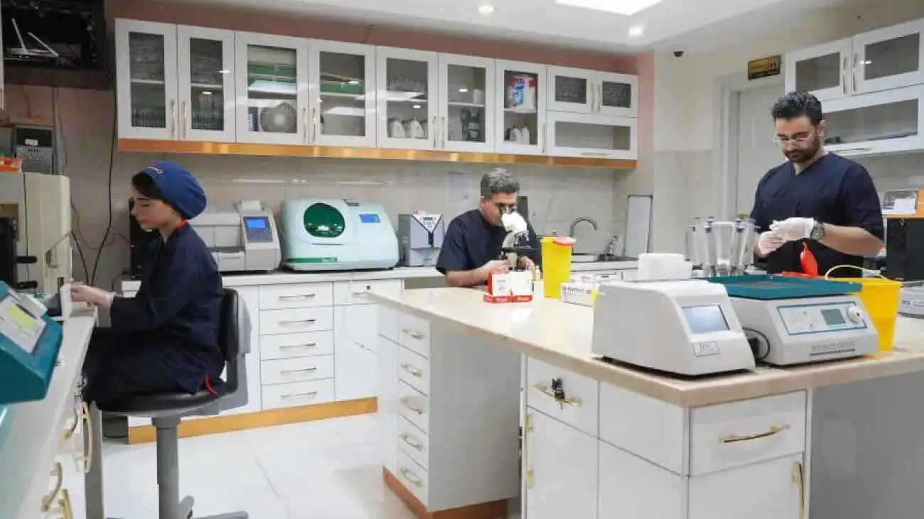 خدمات آزمایشگاهی در خطر تبدیل شدن به کالای لاکچری  -  بیماران قربانی کاهش کیفیت خدمات نشوند