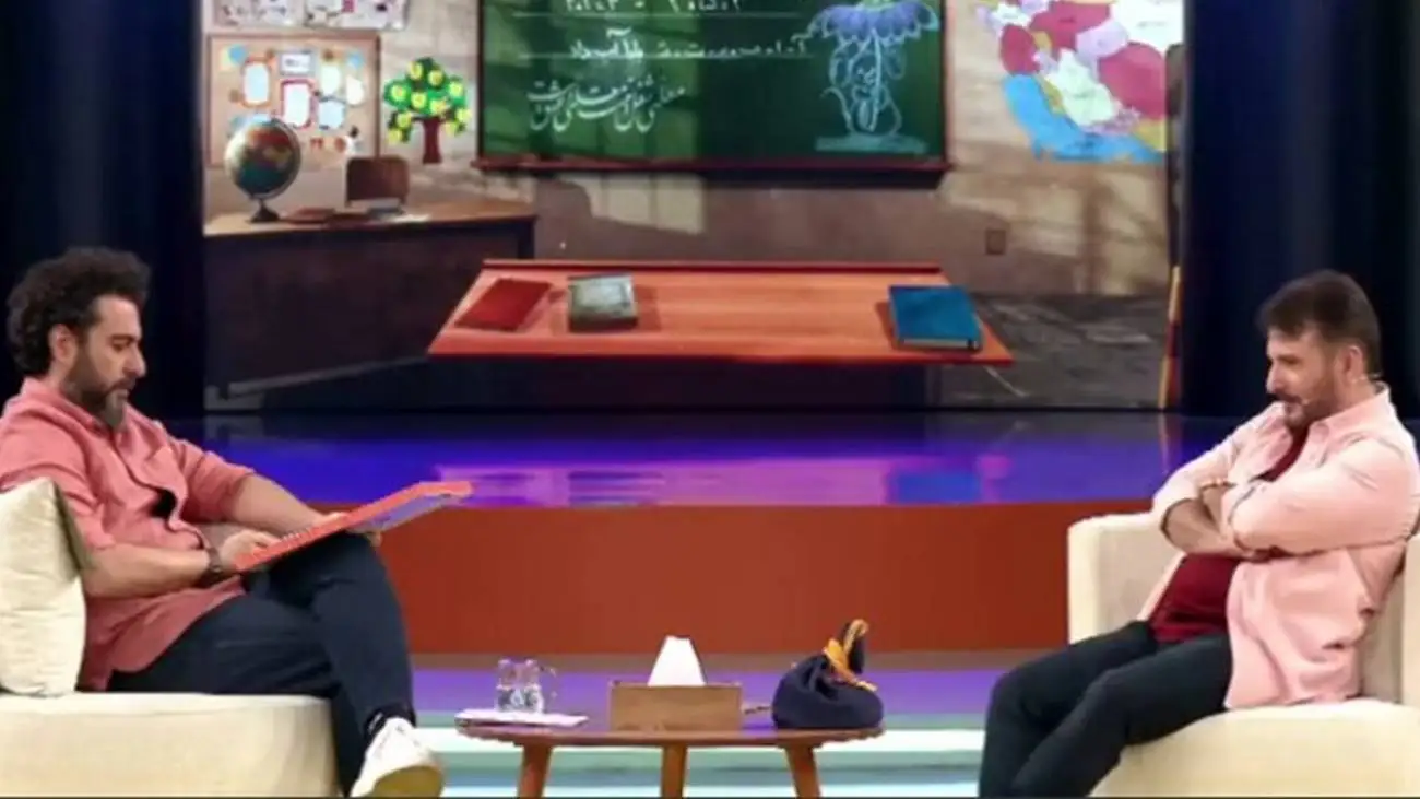 ویدیو  -  احساساتی شدن سیدجواد هاشمی هنگام شنیدن صدای عزیزانش